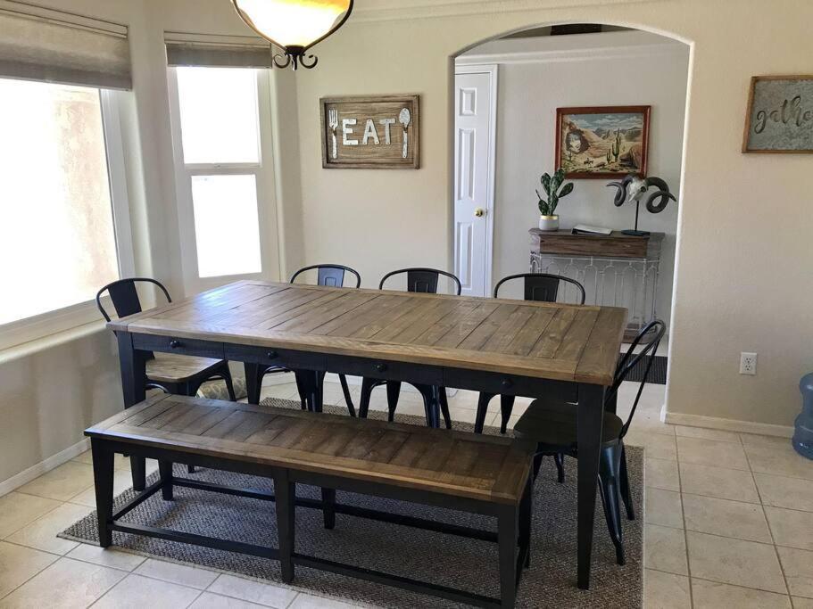 Private View On The Lake Side Of 95! Sleeps 16 Lake Havasu City Extérieur photo