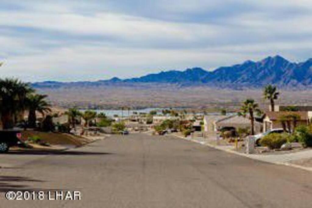 Private View On The Lake Side Of 95! Sleeps 16 Lake Havasu City Extérieur photo